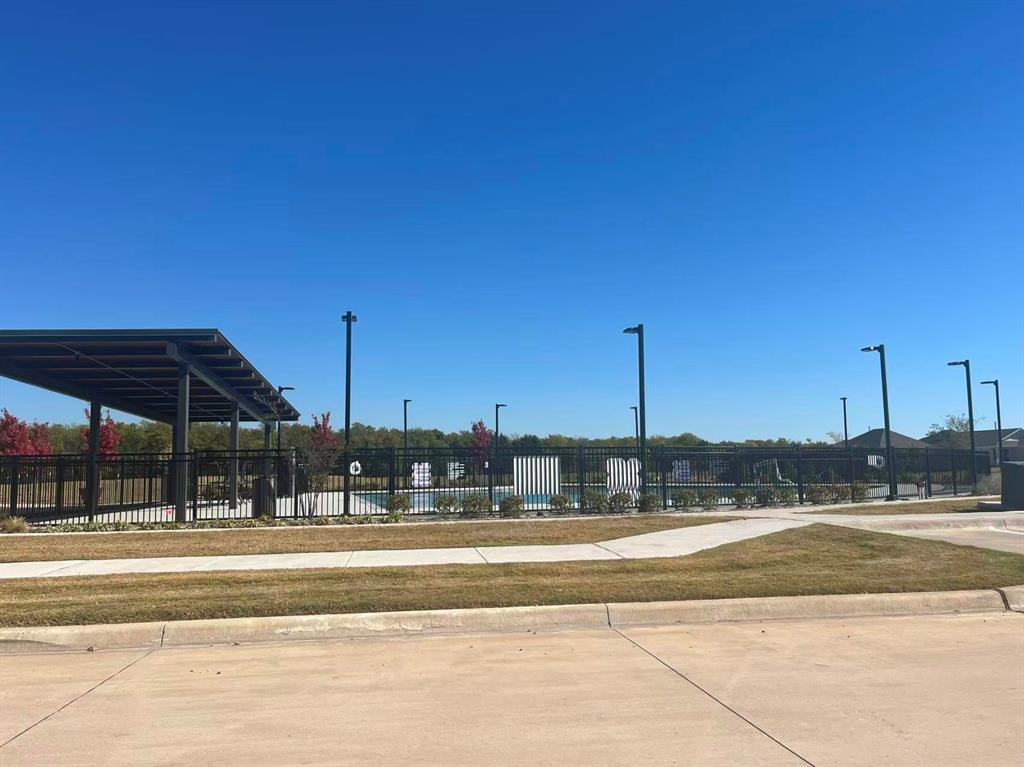 909 Calley Pear Trail Property Photo 16