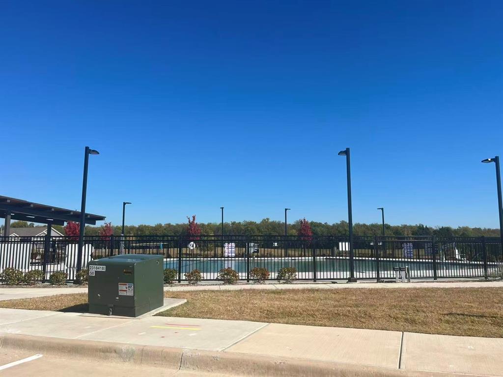 909 Calley Pear Trail Property Photo 17