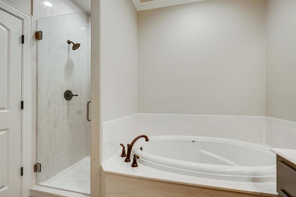 306 W Mclain Drive Property Photo 8