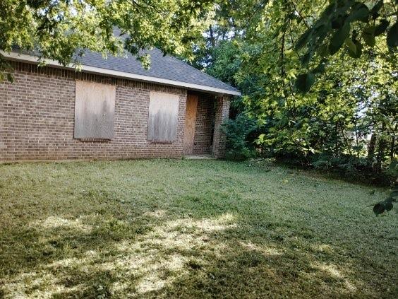 2633 Macon Street Property Photo 3