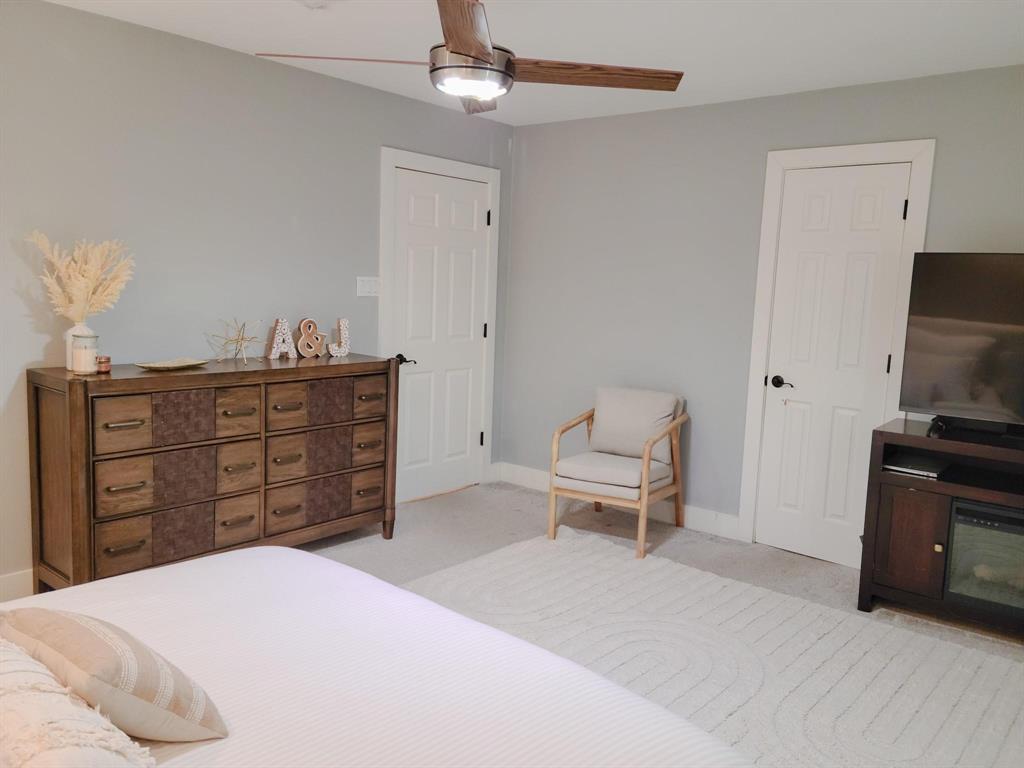 7810 Creek View Drive Property Photo 17