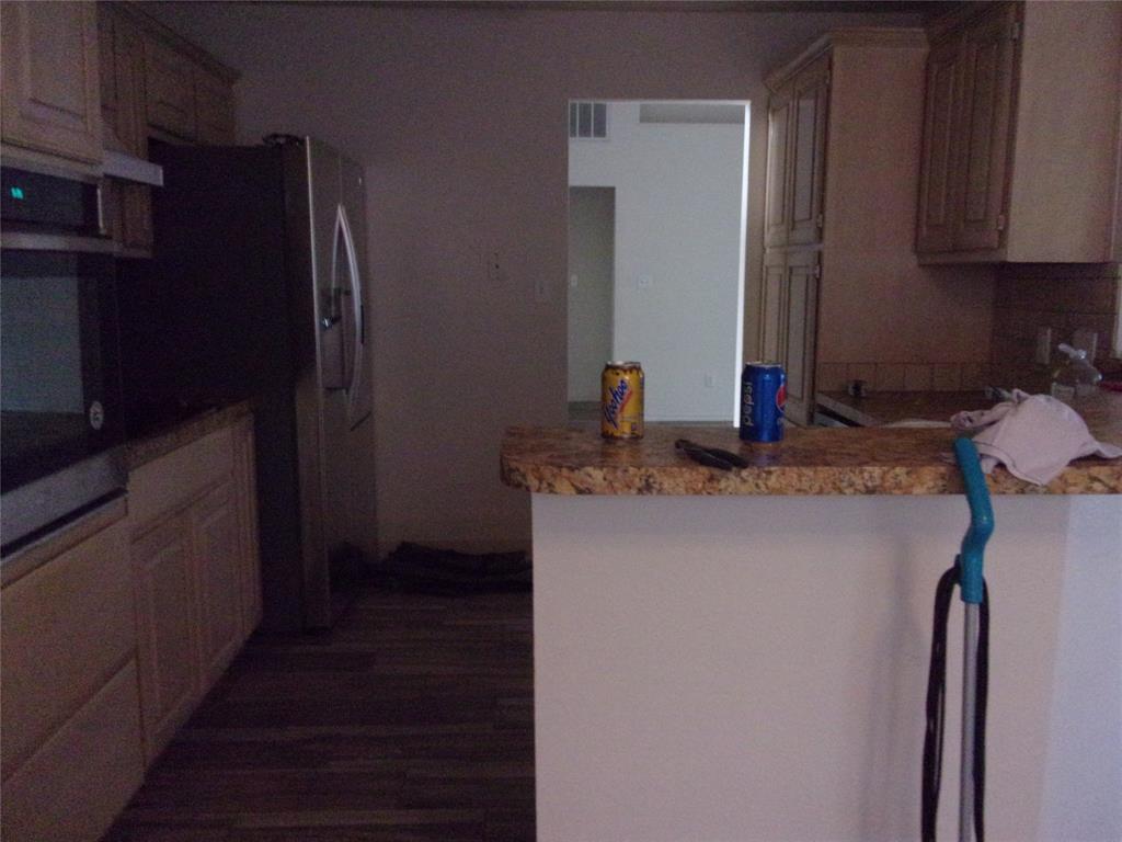 1511 Spanish Oak Drive Property Photo 4