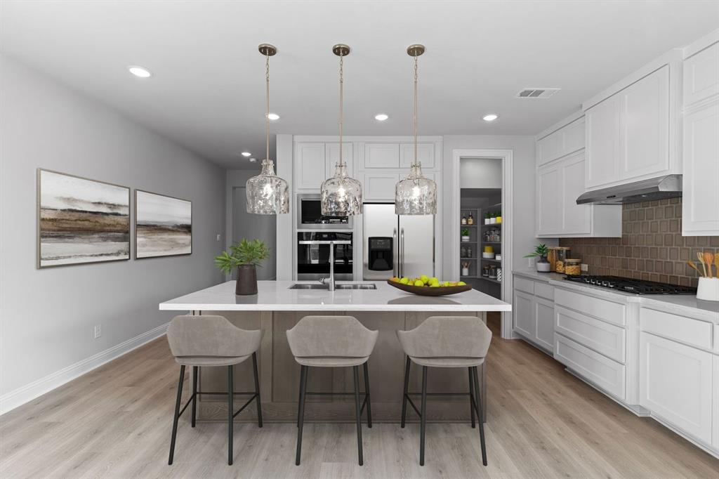 2003 Birch Street Property Photo 6