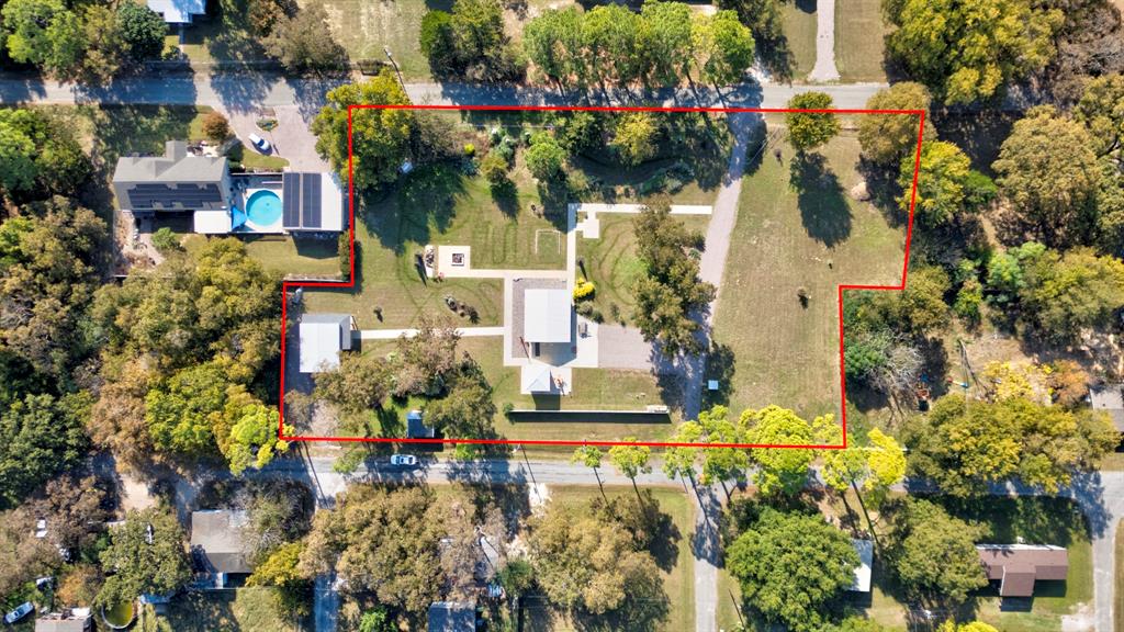 227 Newcastle Drive Property Photo 2