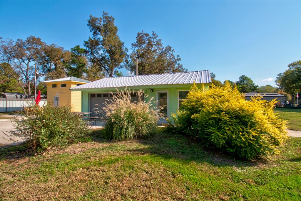 227 Newcastle Drive Property Photo 10