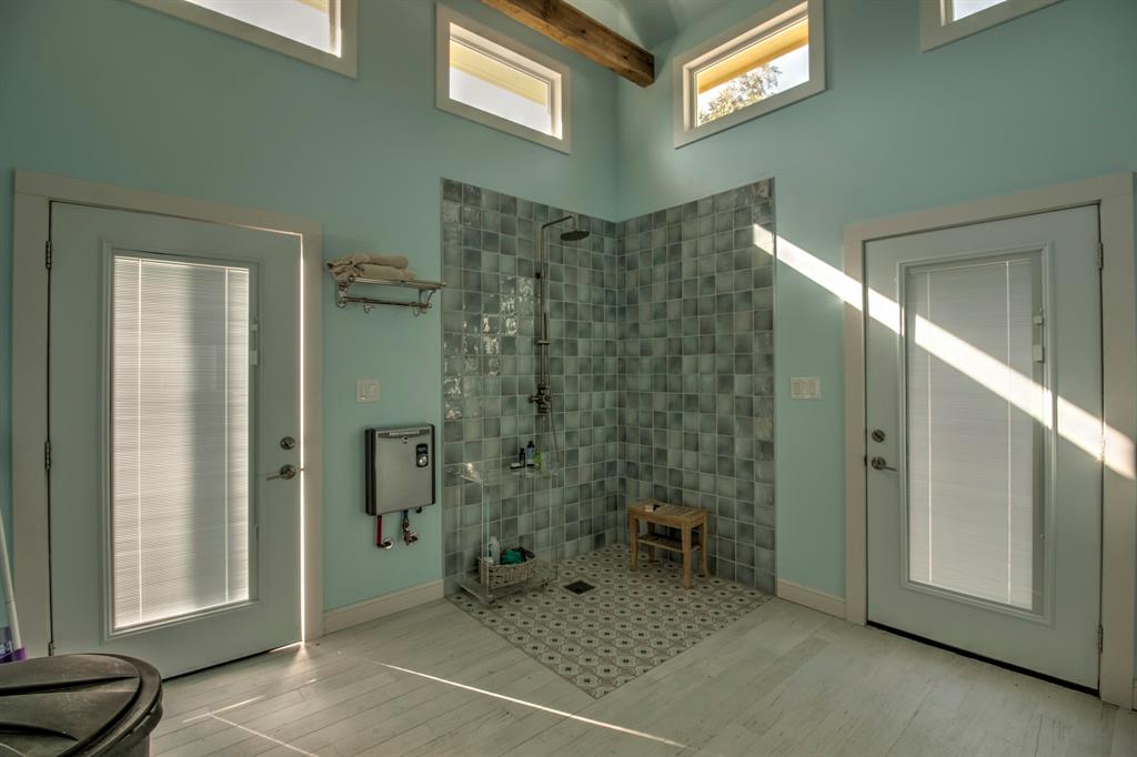 227 Newcastle Drive Property Photo 18