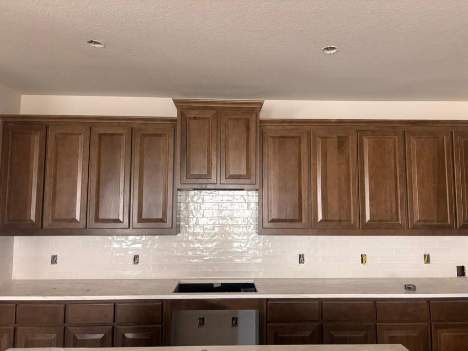 1928 Velora Drive Property Photo 5