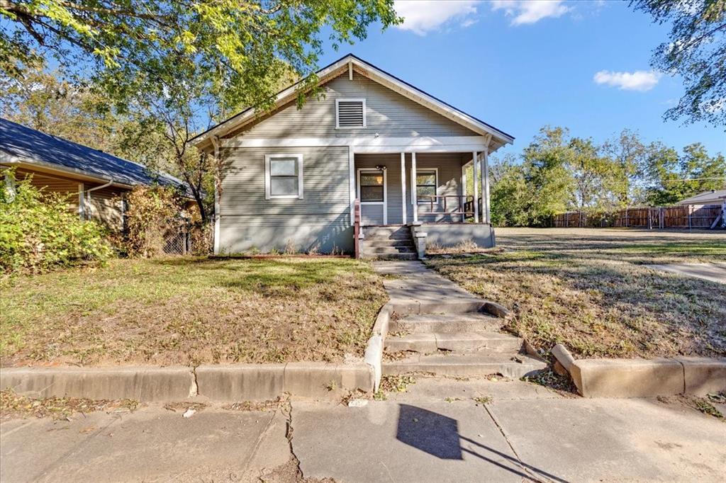 513 W Texas Street Property Photo 1