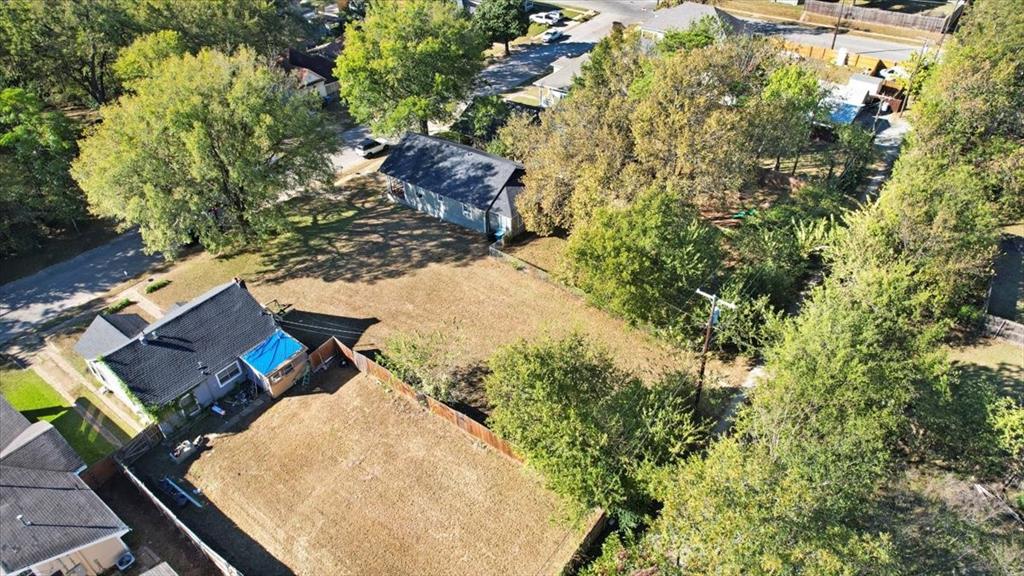 513 W Texas Street Property Photo 21