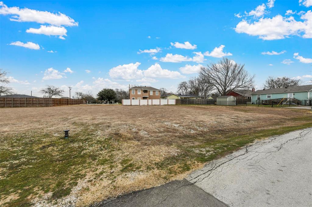 7612 W Shore Drive Property Photo 7
