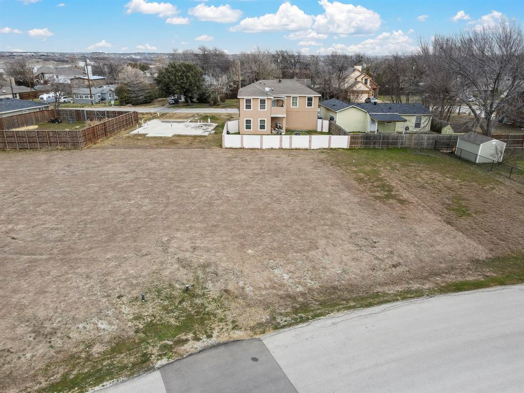 7612 W Shore Drive Property Photo 13