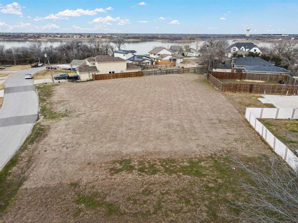 7612 W Shore Drive Property Photo 15