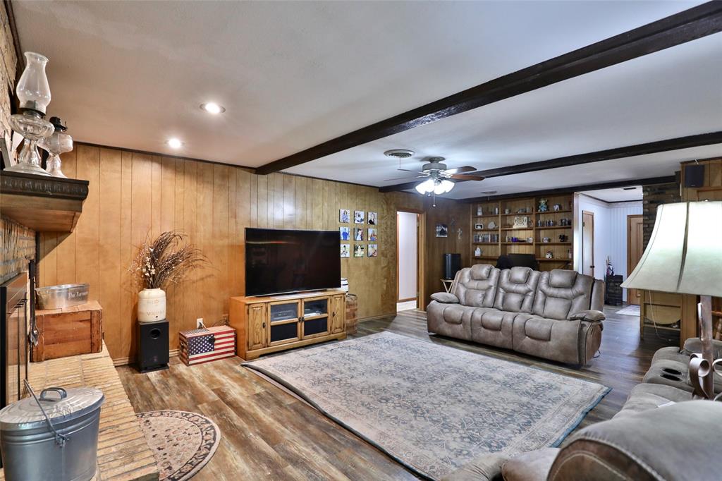 448 Elmdale Road Property Photo 7