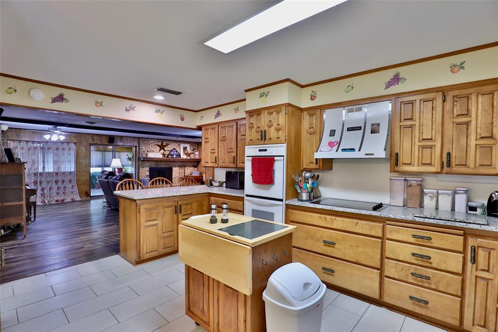 448 Elmdale Road Property Photo 11