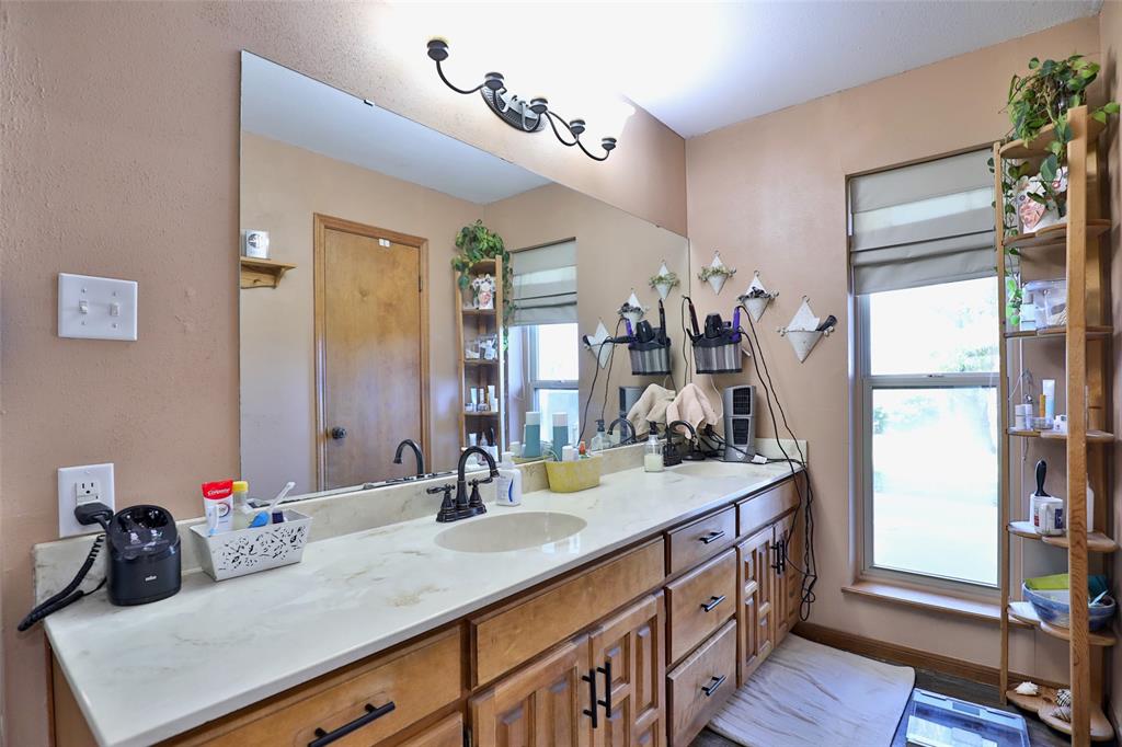 448 Elmdale Road Property Photo 16