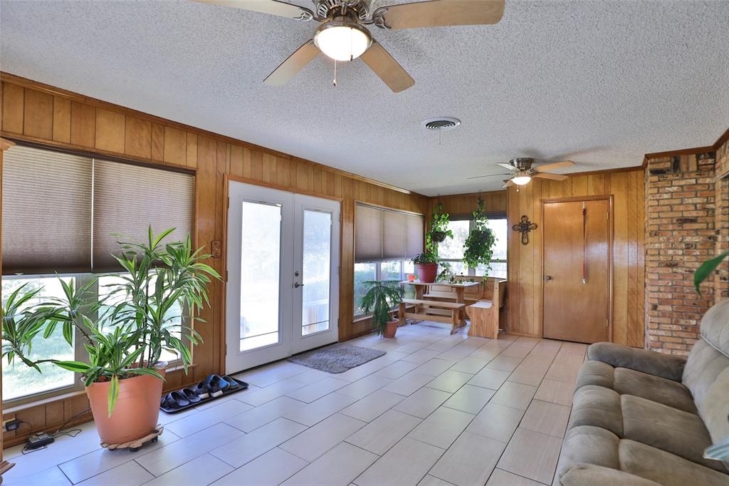 448 Elmdale Road Property Photo 23
