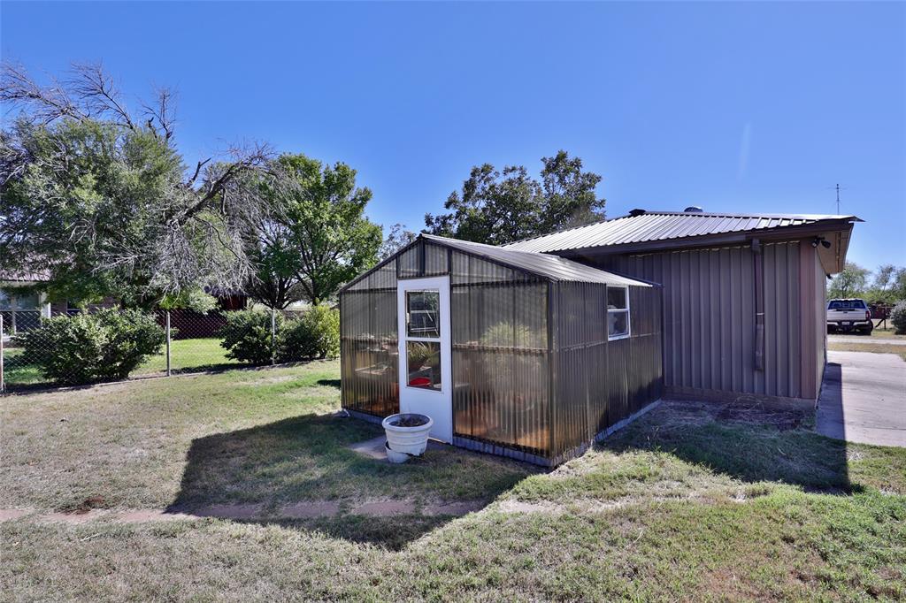 448 Elmdale Road Property Photo 27