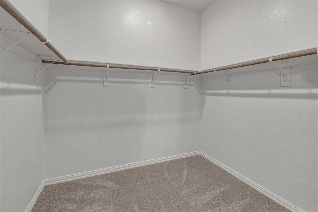 930 County Road 200 Property Photo 17