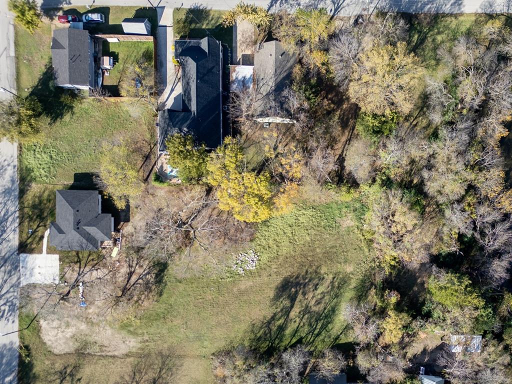 605 Bost Street Property Photo 6