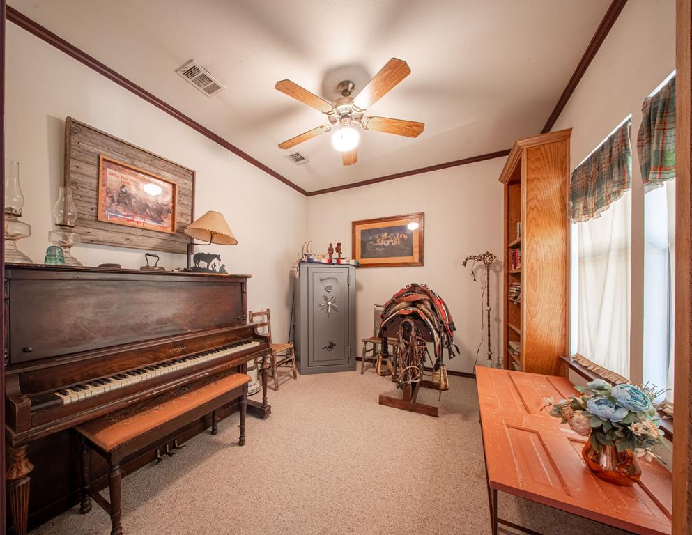 2830 Winding Oaks Property Photo 9