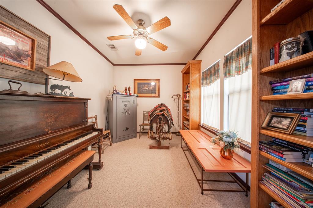 2830 Winding Oaks Property Photo 10