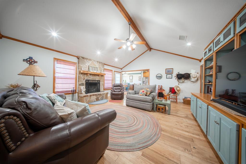 2830 Winding Oaks Property Photo 16