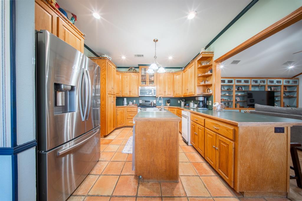 2830 Winding Oaks Property Photo 20
