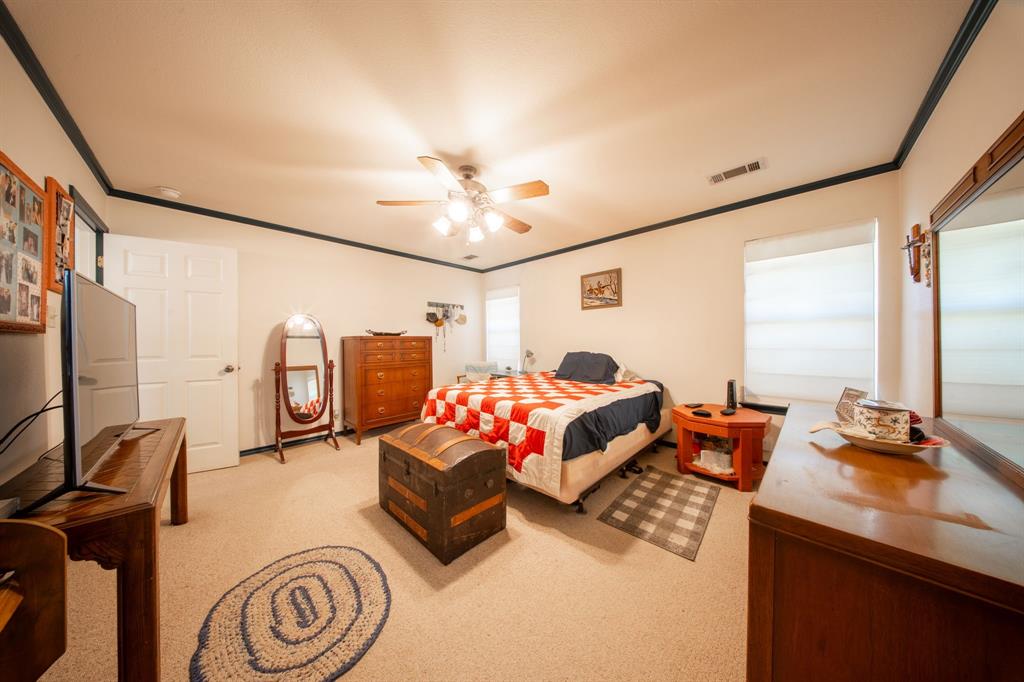 2830 Winding Oaks Property Photo 25