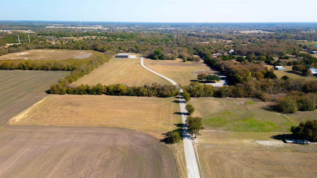 2830 Winding Oaks Trail Property Photo 2