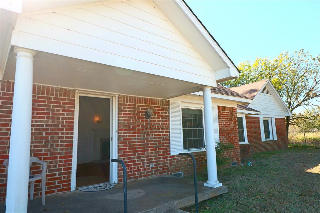 1825 Fm 27 Property Photo 4