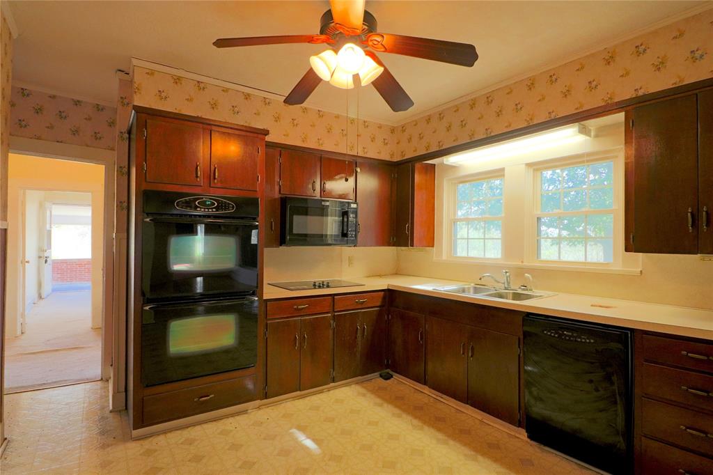 1825 Fm 27 Property Photo 10