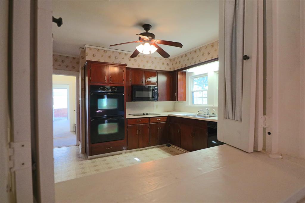 1825 Fm 27 Property Photo 13