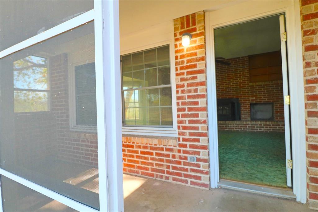1825 Fm 27 Property Photo 27