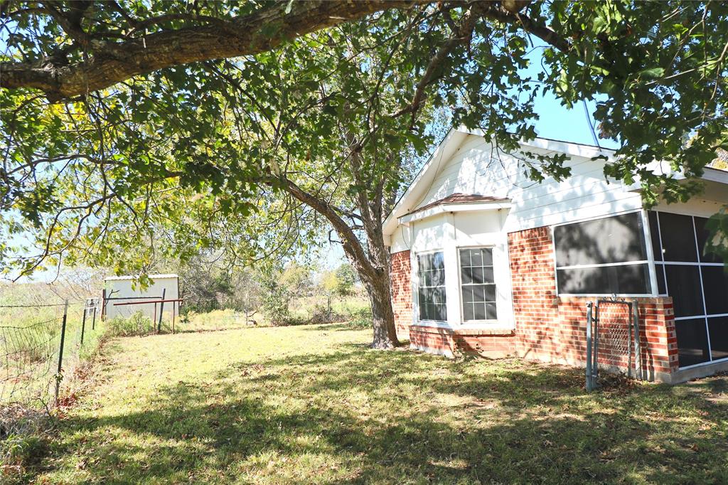 1825 Fm 27 Property Photo 31
