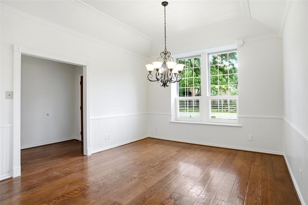 3704 Granada Trail Property Photo 4