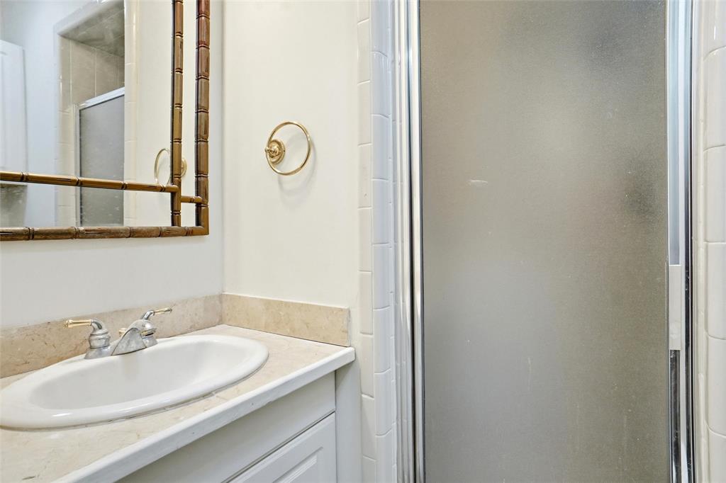 3704 Granada Trail Property Photo 14