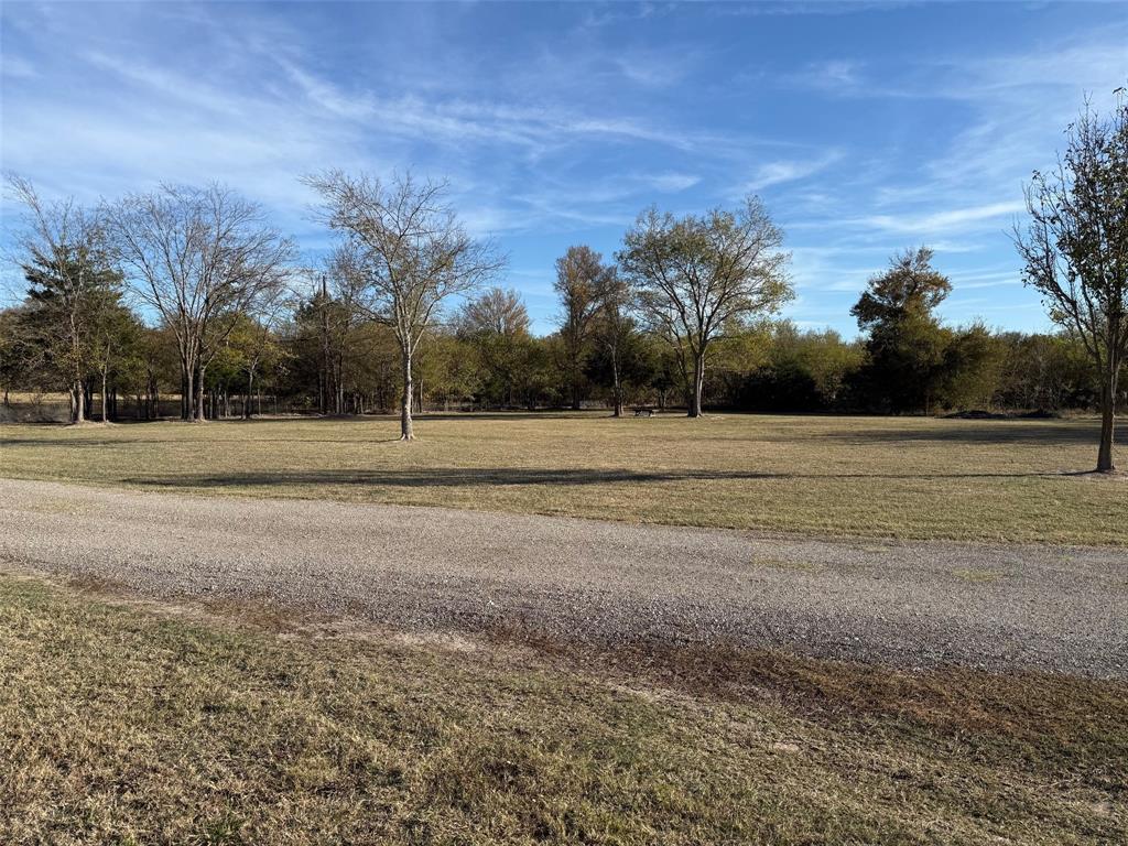 564 County Road 3201 Property Photo 2