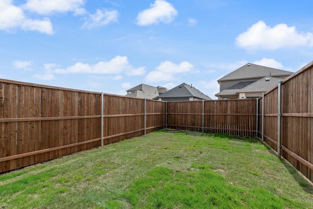 656 Blakelys Way Property Photo 31
