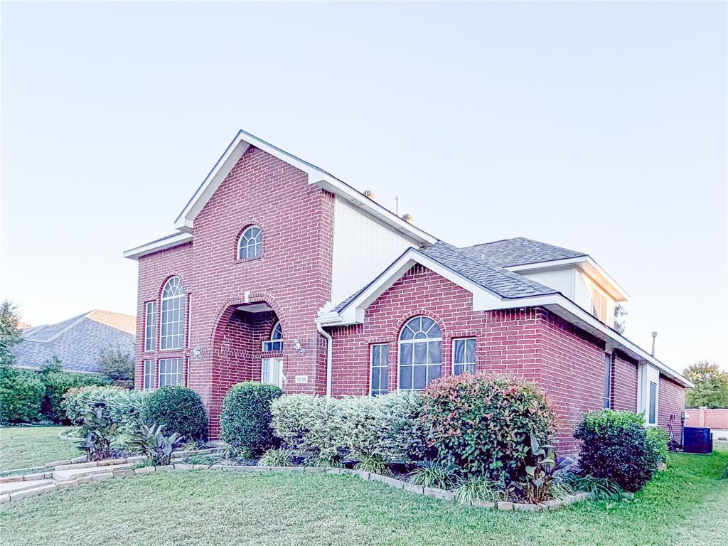 1236 Whitehorse Drive Property Photo 1