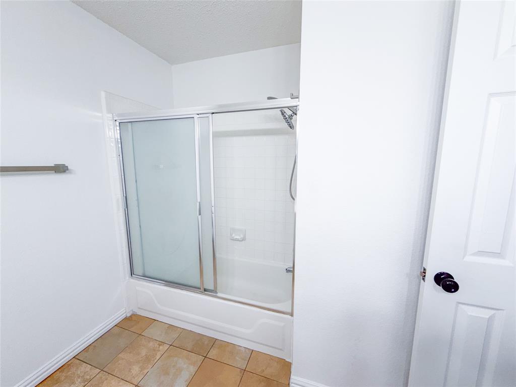 1236 Whitehorse Drive Property Photo 13