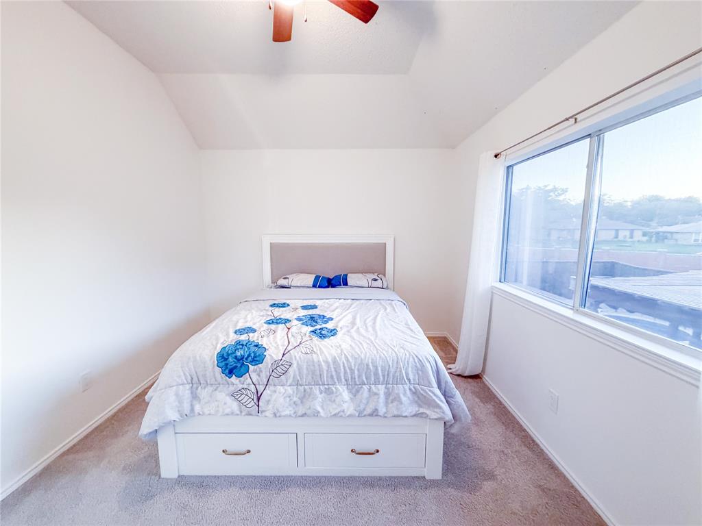1236 Whitehorse Drive Property Photo 15