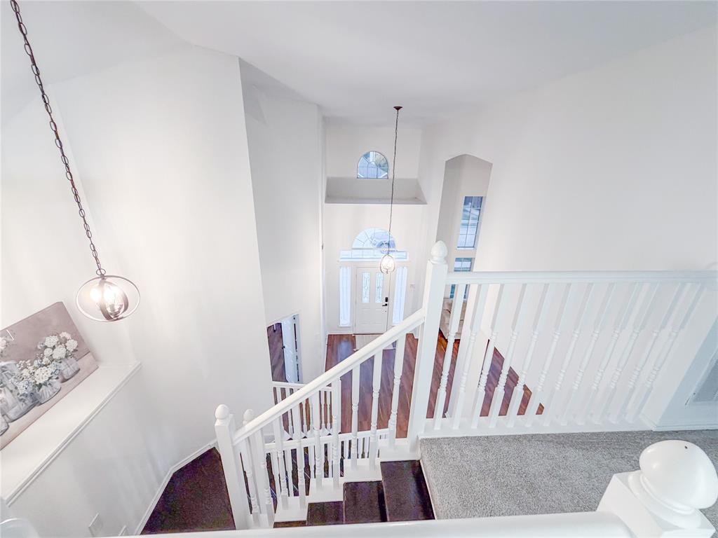 1236 Whitehorse Drive Property Photo 16