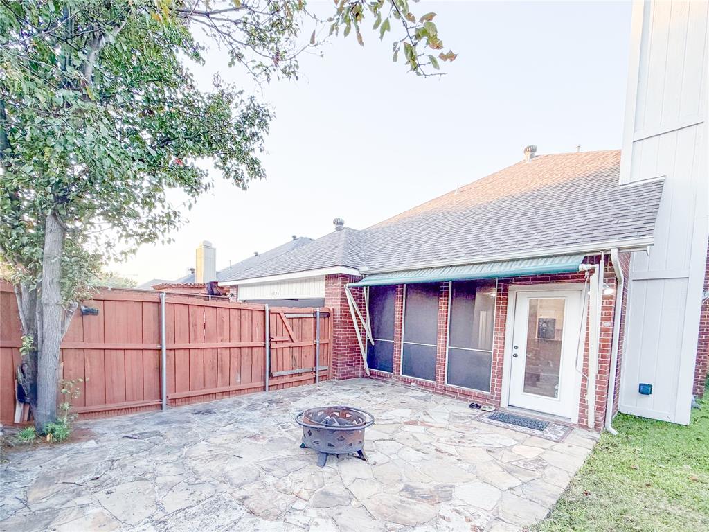 1236 Whitehorse Drive Property Photo 18