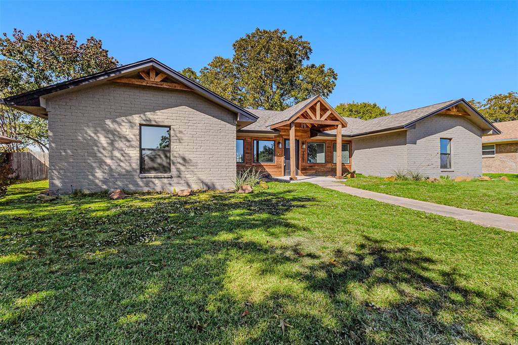 1301 Pecan Valley Drive Property Photo 1