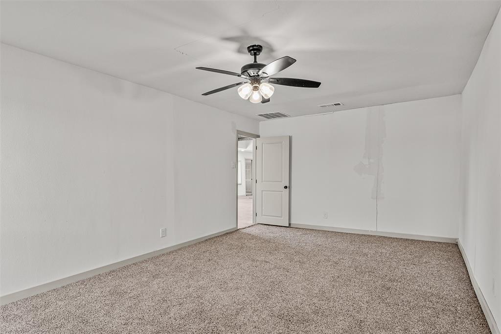 1301 Pecan Valley Drive Property Photo 13