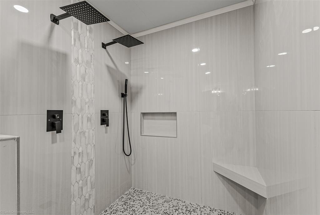 1301 Pecan Valley Drive Property Photo 16