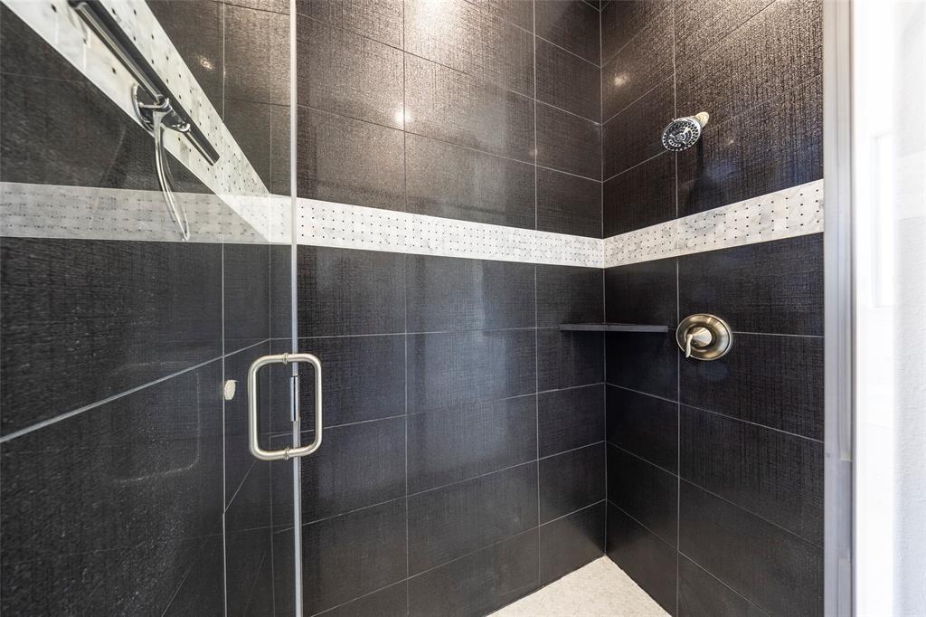 1650 Oakcrest Drive Property Photo 24