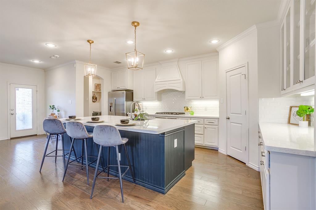 100 Grey Stone Street Property Photo 6