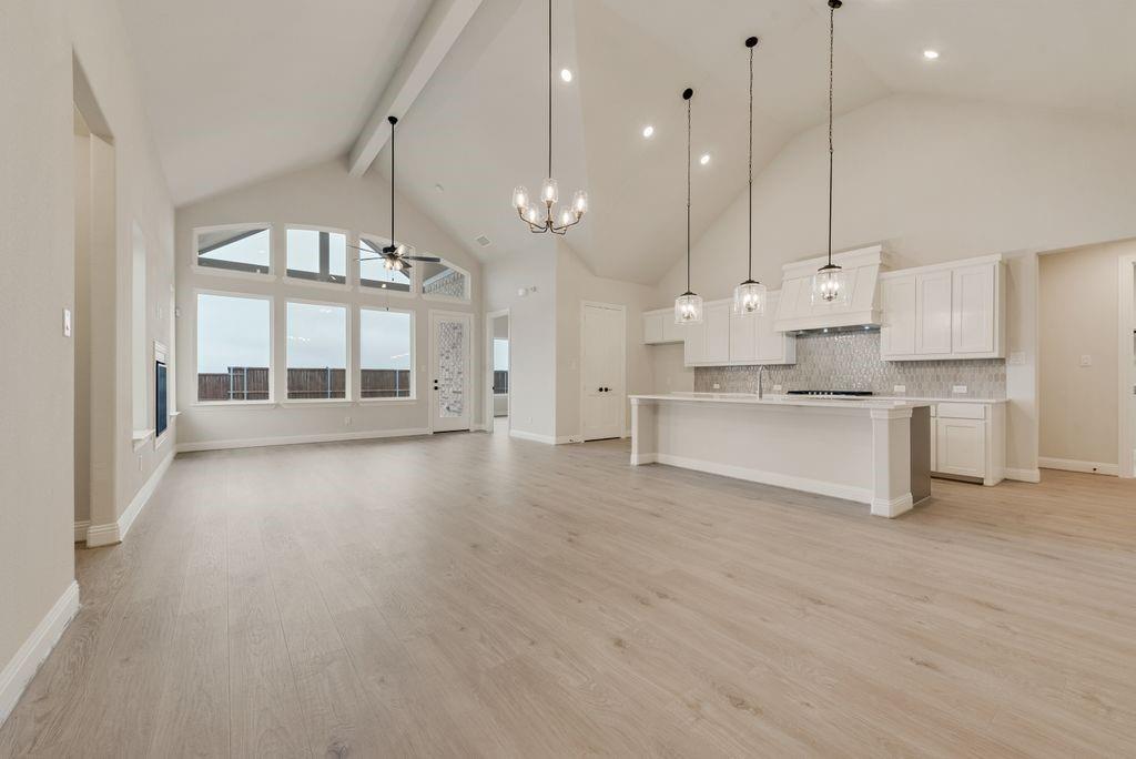 1116 Monterra Way Property Photo 3