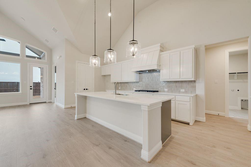 1116 Monterra Way Property Photo 9